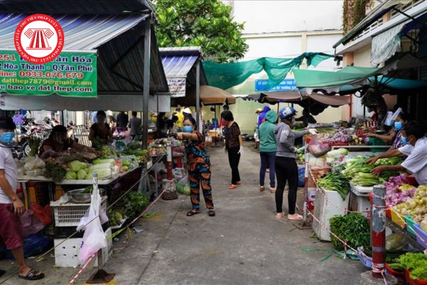 Mẫu báo cáo tổng hợp tình hình xử lý tài sản kết cấu hạ tầng chợ là mẫu nào? 