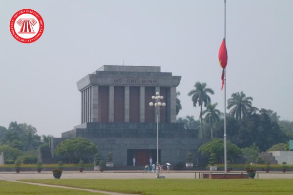 Có tổ chức Lễ viếng ở nước ngoài khi đang tổ chức Lễ quốc tang tại Việt Nam không? Cơ quan đại diện của Việt Nam ở nước ngoài có phải treo cờ rủ không?