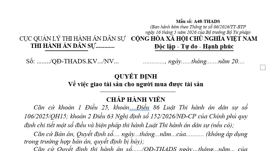 Mẫu Quyết định về việc giao tài sản cho người mua được tài sản trong thi hành án dân sự theo Thông tư 06 là mẫu nào?