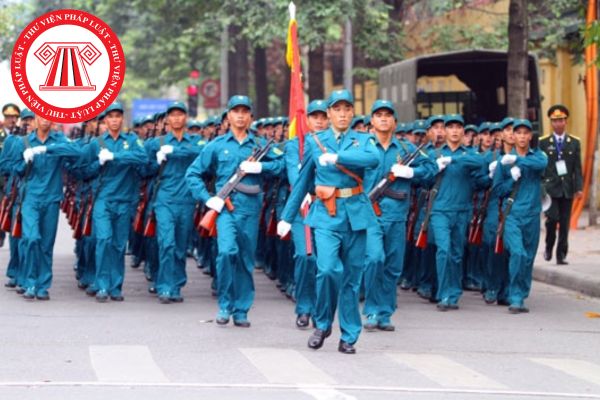 Lực lượng phòng thủ bao gồm lực lượng nào? Việc chỉ huy các lực lượng phòng thủ dân sự do cơ quan nào quy định?