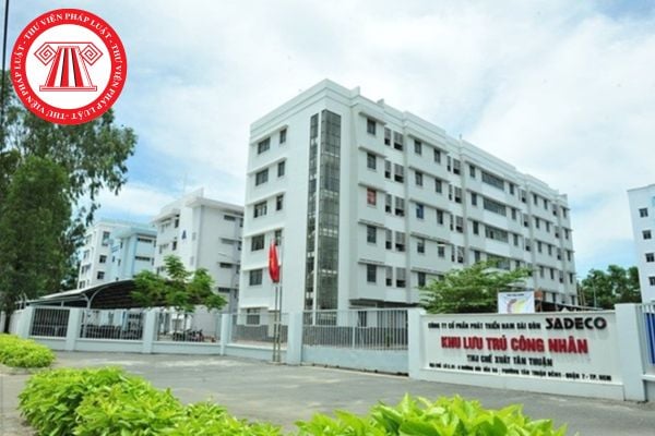 Nhà lưu trú công nhân trong khu công nghiệp phải đảm bảo an toàn về môi trường như thế nào theo quy định?