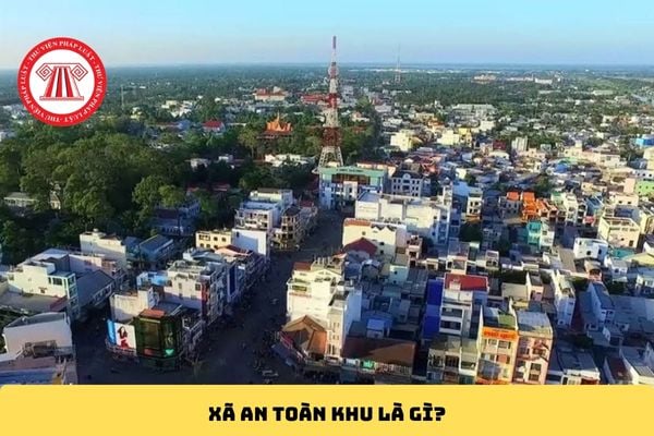 Pháp luật