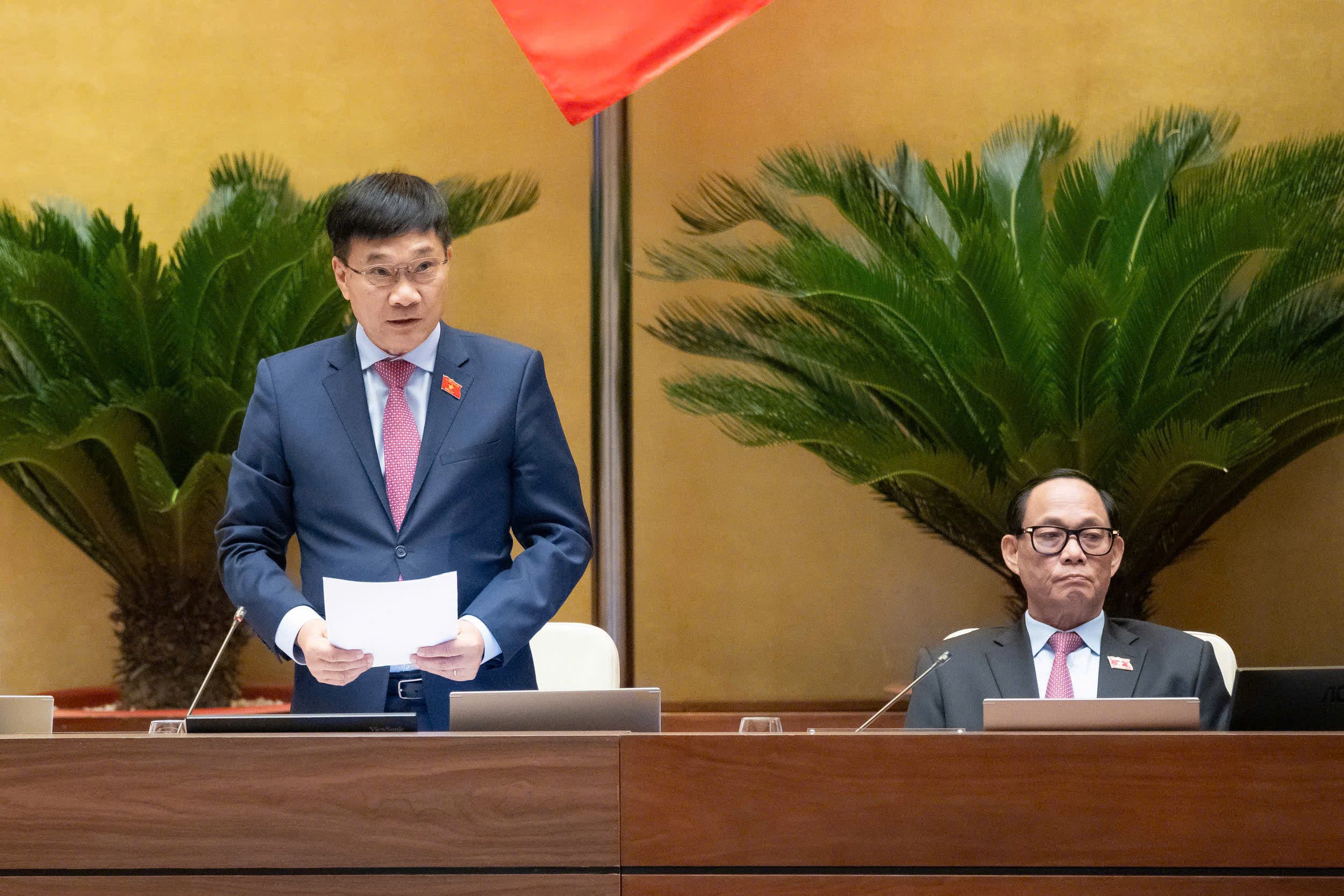 Pháp luật