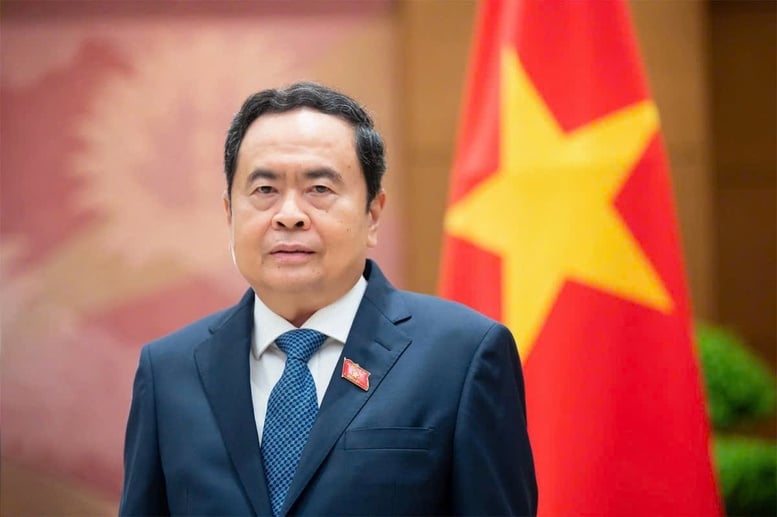 Pháp luật