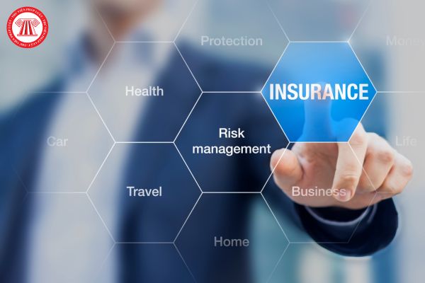 Doanh nghiệp bảo hiểm hoạt động dưới hình thức công ty cổ phần hay công ty trách nhiệm hữu hạn?