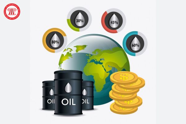 Thương nhân đầu mối kinh doanh xăng dầu phải báo cáo tình hình thực hiện Quỹ bình ổn giá xăng dầu của tháng trước liền kề khi nào?