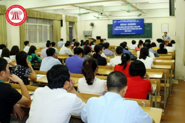 Trường Cán bộ quản lý giáo dục thành phố Hồ Chí Minh có những nhiệm vụ gì trong công tác đào tạo và bồi dưỡng?