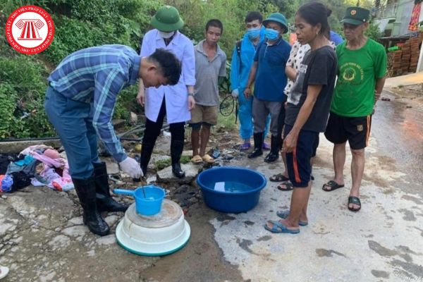 Một số hóa chất khử trùng nước thông dụng trong mùa bão lụt? Người dân có nghĩa vụ chủ động dự trữ thiết bị xử lý nước trong mùa bão lụt không?