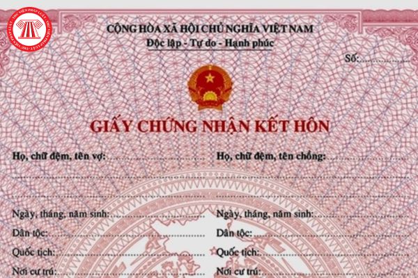 Công dân Việt Nam đã đăng ký kết hôn ở nước ngoài thì có phải về Việt Nam đăng ký kết hôn lại không?