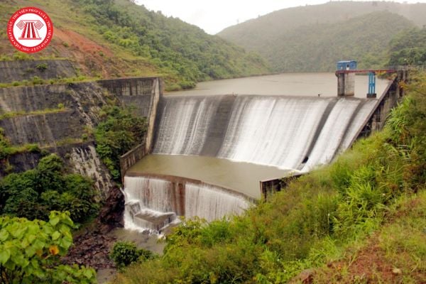 Cá nhân khai thác tài nguyên nước cho thủy điện có phải tuân thủ quy trình vận hành hồ chứa, liên hồ chứa không?