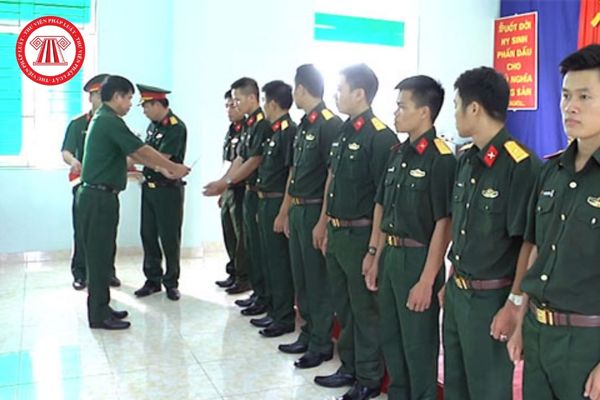 Sĩ quan Quân đội nhân dân Việt Nam được quy định như thế nào? Tiêu chuẩn chung của sĩ quan Quân đội nhân dân Việt Nam ra sao? 