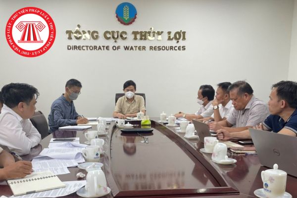 Trước khi đi công tác địa phương thì Phó Tổng cục trưởng Tổng cục Thủy lợi phải báo cáo cho ai?