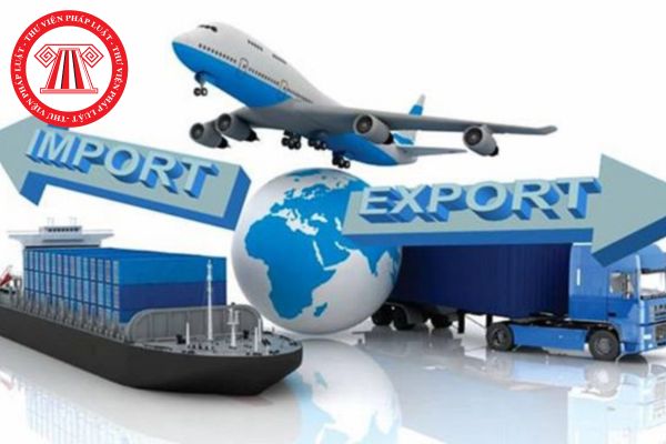 Những doanh nghiệp xuất nhập khẩu nào được xem xét đưa vào diện trọng điểm trong hoạt động xuất khẩu, nhập khẩu, quá cảnh hàng hóa?