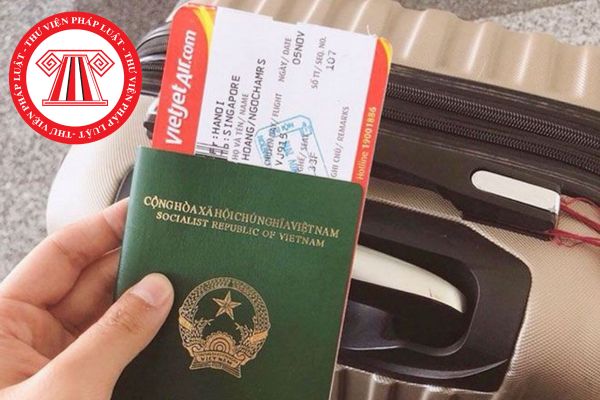 Công chức ngành Tòa án nhân dân có hành vi sử dụng hộ chiếu ngoại giao sai quy định thì có bị truy cứu tách nhiệm hình sự không?