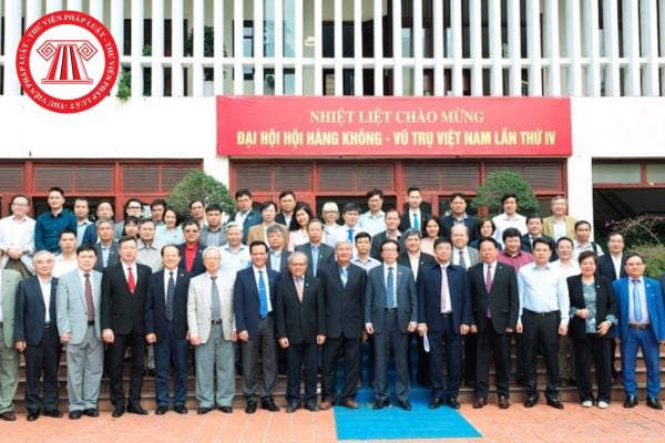 Hội Hàng không Vũ trụ Việt Nam có nhiệm vụ cập nhật và cung cấp cho các hội viên những thông tin gì?