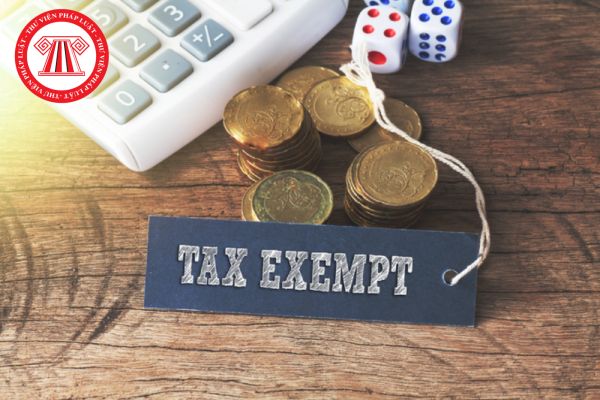 Trình tự thực hiện thủ tục miễn thuế xuất khẩu, nhập khẩu đối với tài sản di chuyển vượt định mức miễn thuế gồm các bước nào?