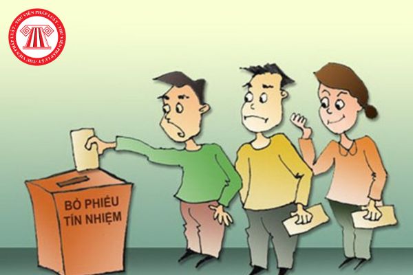 Việc lấy phiếu tín nhiệm đối với công chức, viên chức giữ chức vụ lãnh đạo trong đơn vị của Cục Hàng hải Việt Nam phải đảm bảo nguyên tắc nào?