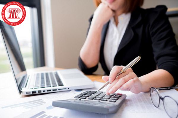 Người làm kế toán cho doanh nghiệp đã nghỉ việc thì có phải chịu trách nhiệm về công việc kế toán trong doanh nghiệp đó nửa hay không?