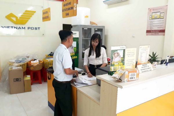 Để đảm nhiệm vị trí quản lý điều hành mạng bưu chính thì người lao động của Cục Bưu điện Trung ương cần đáp ứng những tiêu chuẩn gì về chuyên môn nghiệp vụ?