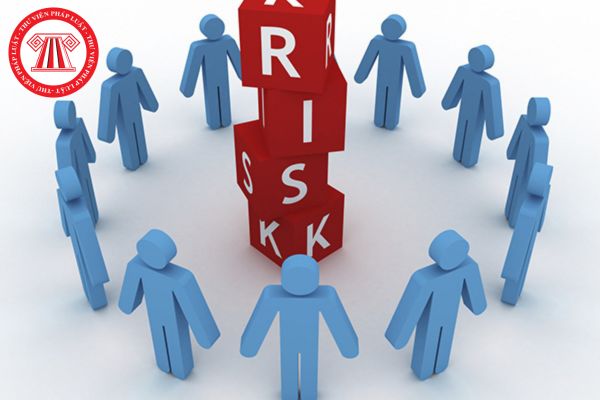 Tổ chức tài chính quy mô nhỏ có bắt buộc phải thành lập Hội đồng xử lý rủi ro để xử lý rủi ro cho vay đối với các khoản nợ của khách hàng hay không?
