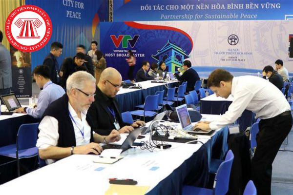 Khi có nhu cầu tổ chức họp báo tại Việt Nam thì cơ quan đại diện nước ngoài phải gửi văn bản đề nghị đến cơ quan nào?