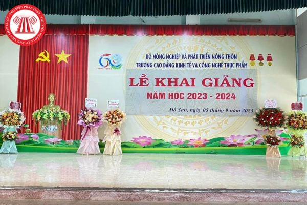 Trường Cao đẳng Kinh tế và Công nghệ thực phẩm trực thuộc Bộ Nông nghiệp và Phát triển nông thôn có các phòng chức năng nào?