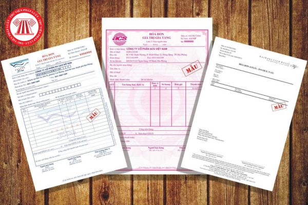 Hộ kinh doanh được mua hóa đơn do cơ quan thuế đặt in trong trường hợp nào? Khi đến mua hóa đơn lần đầu phải có những giấy tờ gì?