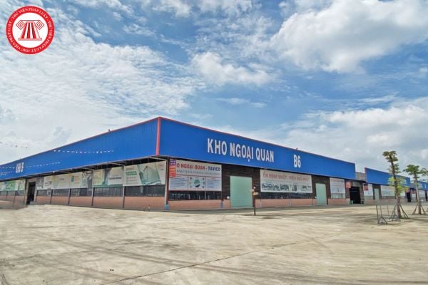 Hàng hóa đang gửi trong kho ngoại quan thì chủ kho ngoại quan có được quyền yêu cầu tiêu hủy không?