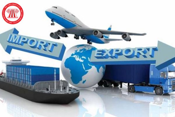 Quyền tự do kinh doanh xuất khẩu, nhập khẩu đối với thương nhân Việt Nam không là tổ chức kinh tế có vốn đầu tư nước ngoài được thực hiện thế nào?