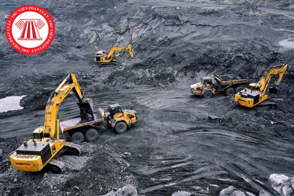 Mẫu tờ khai quyết toán phí bảo vệ môi trường đối với doanh nghiệp khai thác quặng sắt là mẫu nào? Mức thu phí được quy định ra sao? 