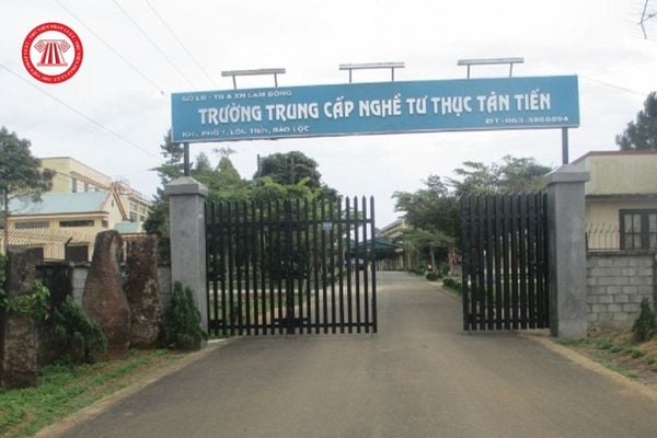 trường trung cấp tư thục