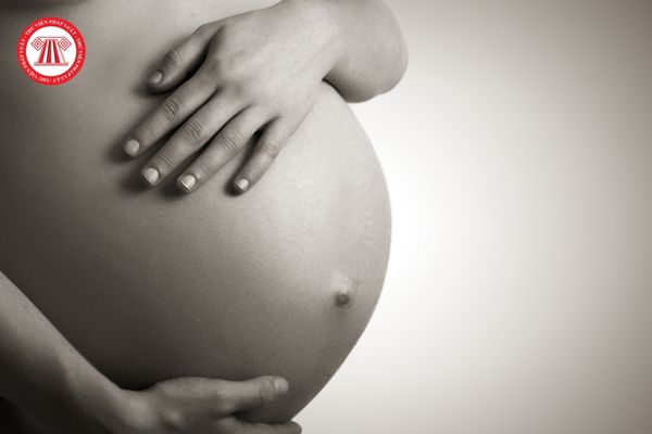 Những yếu tố nào có thể làm tăng nguy cơ thai chết lưu?
