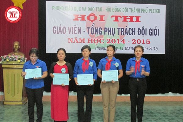 Hội thi giáo viên làm tổng phụ trách Đội thiếu niên tiền phong Hồ Chí Minh giỏi ở trường tiểu học 
