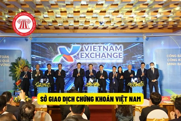 Hoạt động của Sở giao dịch chứng khoán Việt Nam chịu sự quản lý của cơ quan nào?