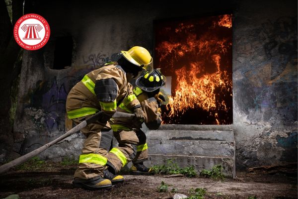 Tham gia cứu người trong vụ cháy có được trao tặng Huân chương Dũng cảm không?