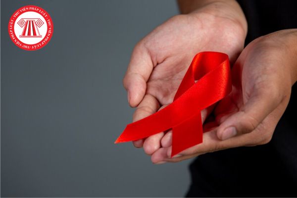 Có phải người nhiễm HIV/AIDS nào cũng là đối tượng bảo trợ xã hội hưởng trợ cấp xã hội hàng tháng?