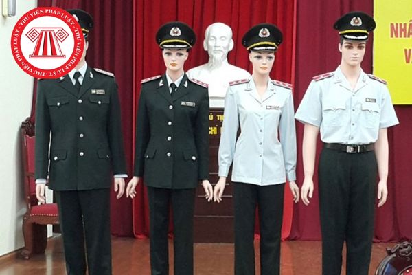 Thanh tra viên được cấp bao nhiêu bộ quần áo theo tiêu chuẩn nhà nước hiện nay?