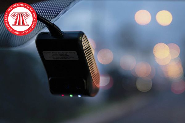 Thiết bị giám sát hành trình sẽ phát tín hiệu cảnh báo cho người điều khiển khi xe ô tô chạy quá tốc độ cho phép từ bao nhiêu giây trở lên?