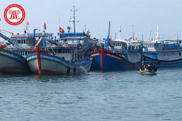 Thời điểm khai báo thông tin xuất nhập cảnh đối với tàu thuyền trong vùng biển Việt Nam theo cơ chế một cửa quốc gia được quy định ra sao?