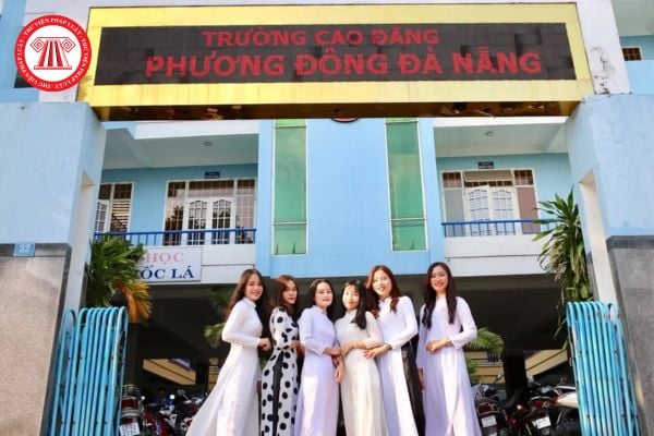 Việc thôi công nhận hiệu trưởng trường cao đẳng tư thục được thực hiện theo thủ tục như thế nào?