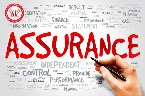 Khách hàng yêu cầu ký hợp đồng bảo hiểm nhân thọ với khoản phí bảo hiểm định kỳ không phù hợp với thu nhập hiện tại của họ là dấu hiệu của rửa tiền đúng không?