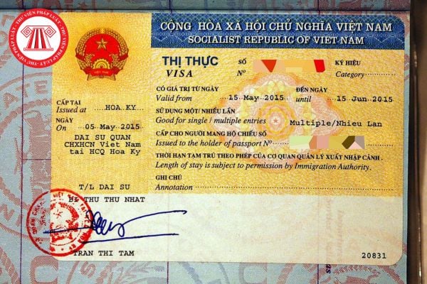 Thị thực NG4 có giá trị sử dụng đến mấy năm? Vợ hoặc chồng của người được cấp thị thực NG4 được quyền lao động tại Việt Nam không?