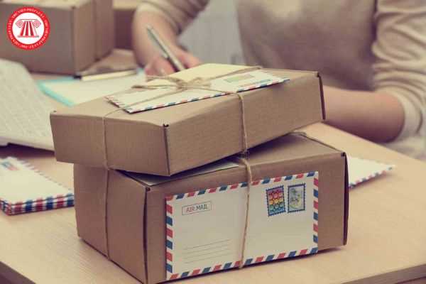 Gửi bưu phẩm có kèm tiền từ nước ngoài về Việt Nam có được hay không?