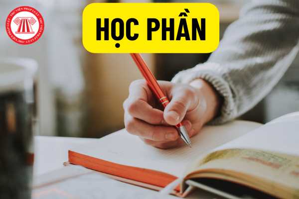 Đối với mỗi học phần, sinh viên được đánh giá qua tối thiểu mấy điểm thành phần?