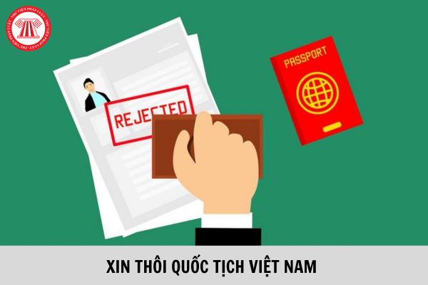 Công chức có được xin thôi quốc tịch Việt Nam khi đang phục vụ trong lực lượng vũ trang nhân dân Việt Nam không?