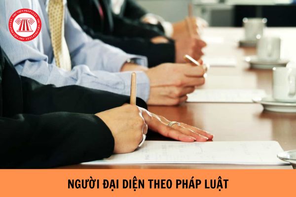 Có quy định thời hạn phải thay đổi người đại diện theo pháp luật khi họ bị bắt tạm giam không? 