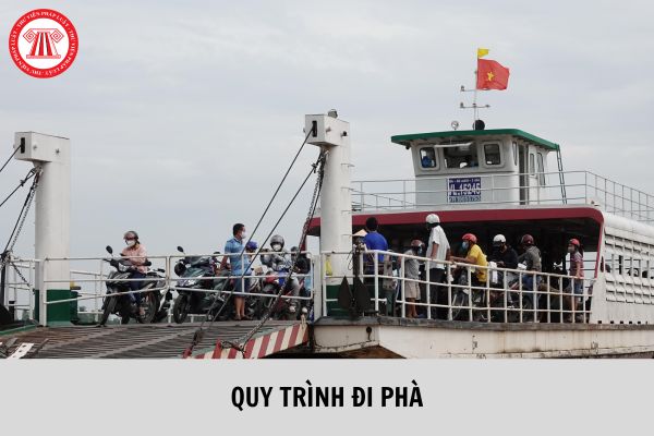 Nhân viên bến phà có quyền từ chối phục vụ hành khách và phương tiện giao thông đường bộ xuống phà trong trường hợp nào?