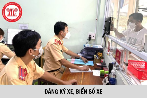 Từ ngày 15/8/2023 khi bán, tặng cho xe có cần phải giữ lại chứng nhận đăng ký xe, biển số xe không?