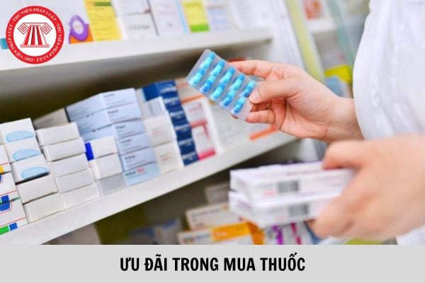 Cơ sở khám chữa bệnh, cơ sở y tế được tự quyết định mua thuốc ngoài danh mục thuốc do quỹ bảo hiểm y tế chi trả, mua vắc xin để tiêm chủng theo hình thức dịch vụ từ 01/01/2024?