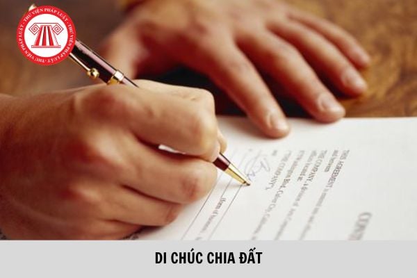 Mẫu di chúc chia đất cho con mới nhất 2023? Con là người thừa kế theo di chúc có được công chứng di chúc cho cha mẹ không?